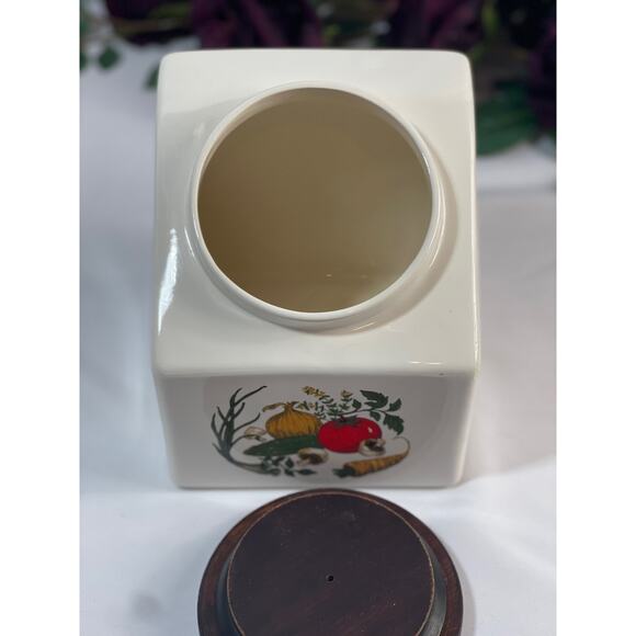 Vintage Hyalyn Pottery USA 1995 Vegetables Canister - 8" Tall - Picture 7 of 12
